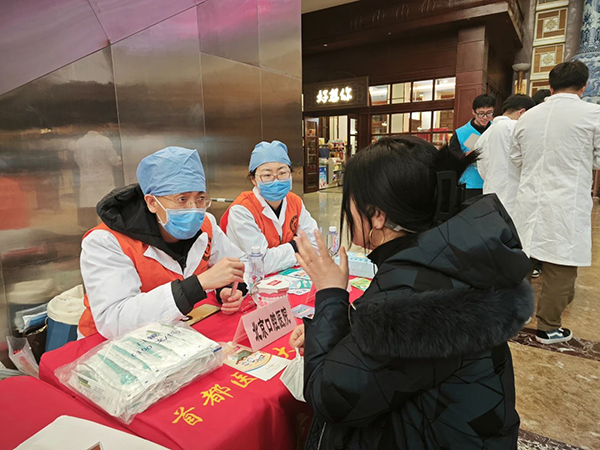 院團委組織開展學雷鋒青年志愿服務月活動