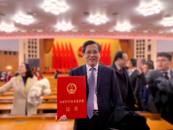【年度榜樣候選人】韓正學(xué)：做有溫度的醫(yī)者，給患者以希望
