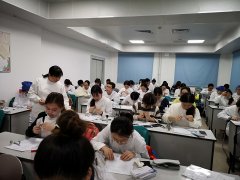 正畸教研室舉辦第二屆正畸研究生弓絲彎制比賽
